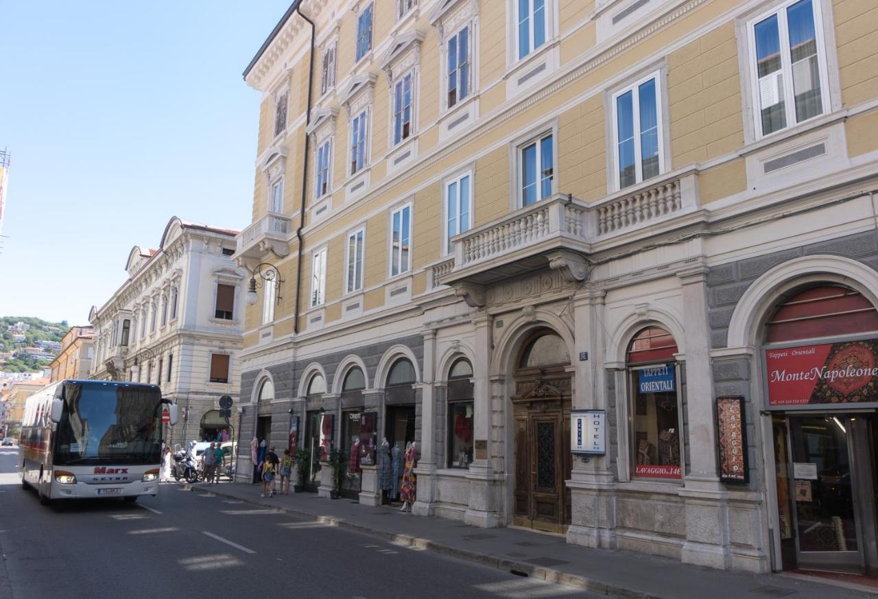 Nuovo Albergo Centro Trieste Exterior foto