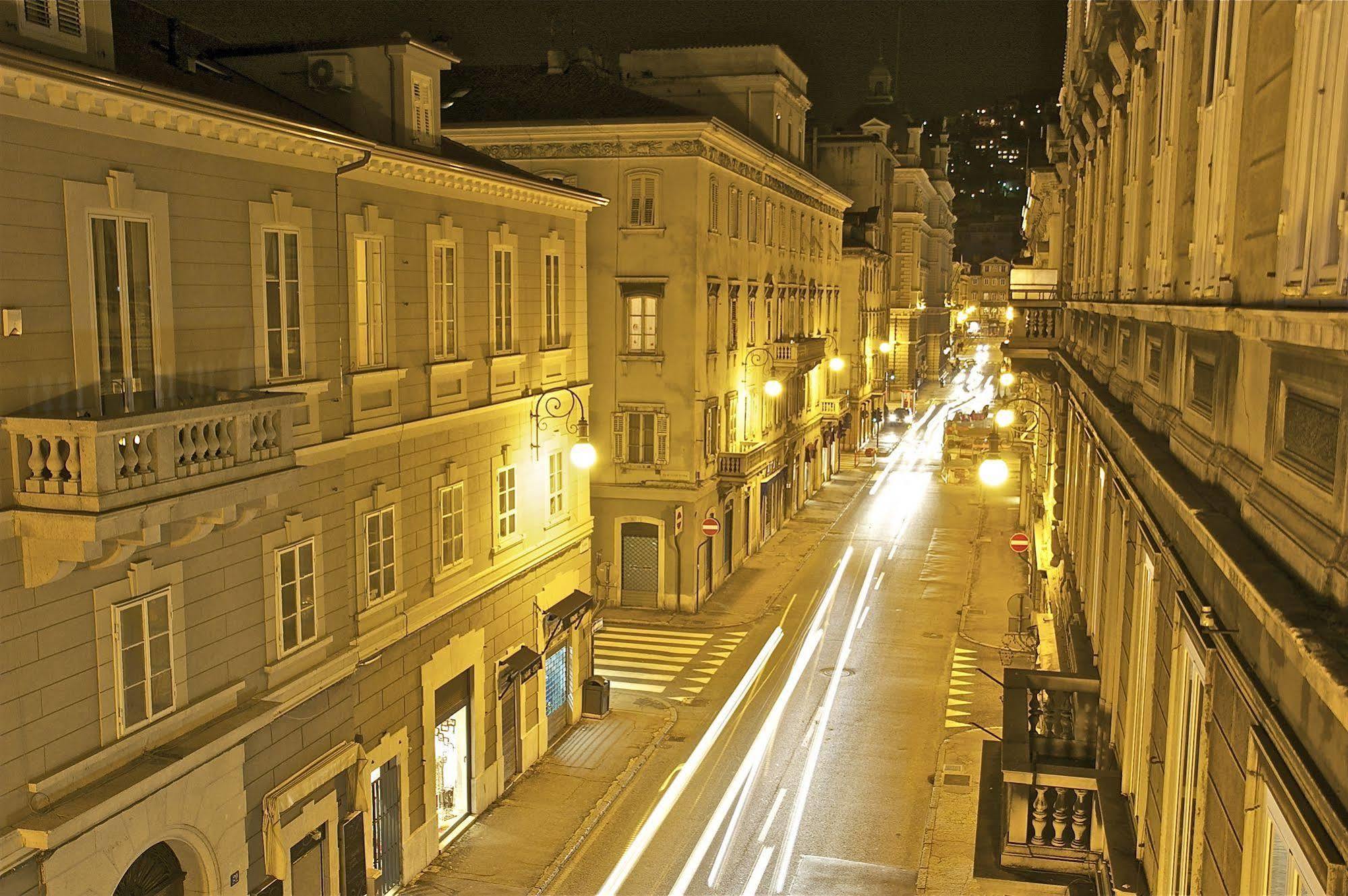 Nuovo Albergo Centro Trieste Exterior foto